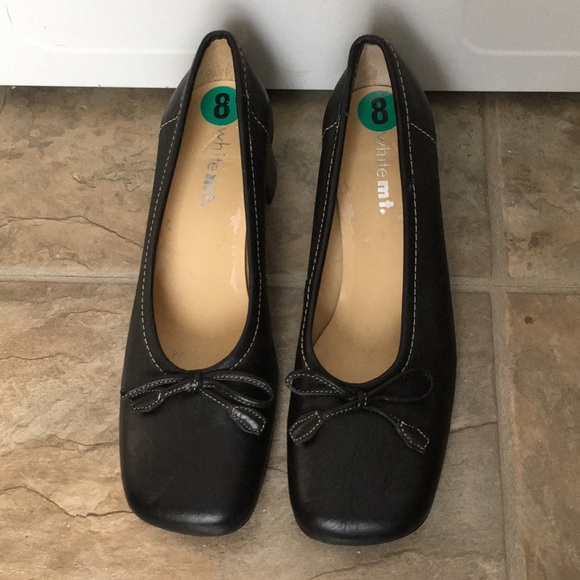 Leather Black Thick Sole Pump - Picture 11 of 12